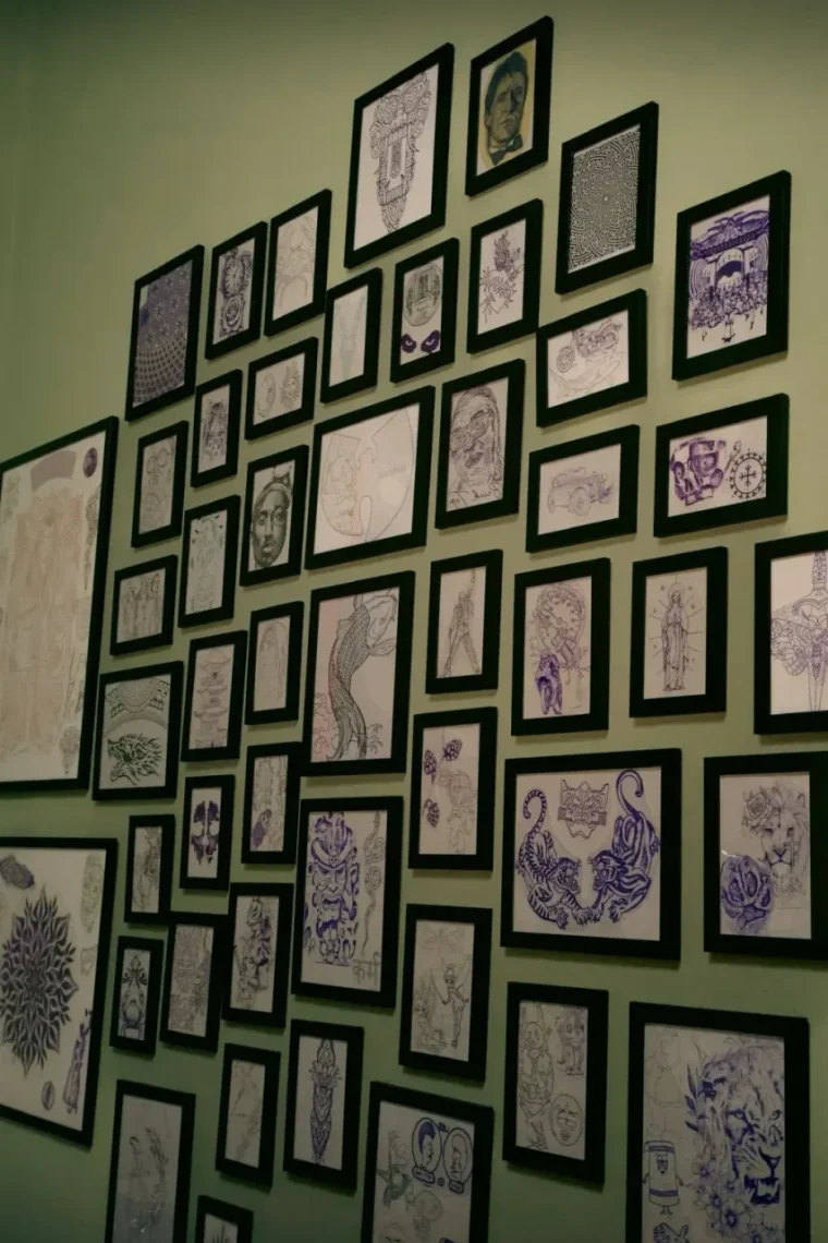 Tattoo Skizzen und Studioeinblick bei Tattooine Sayagata in München